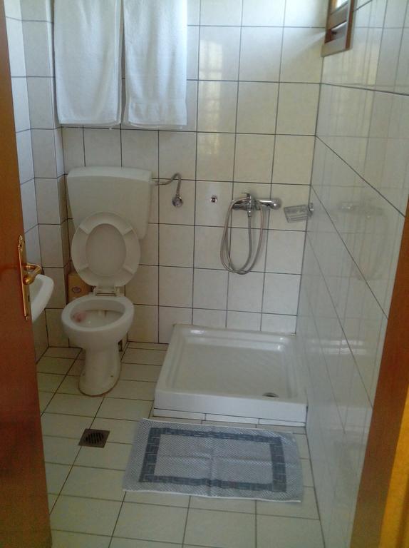 Villa Thomi Skala Rachoni  Bilik gambar