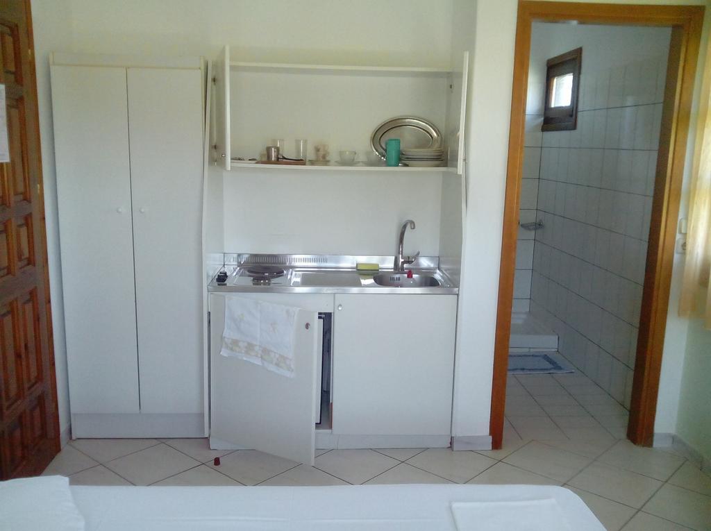 Villa Thomi Skala Rachoni  Bilik gambar