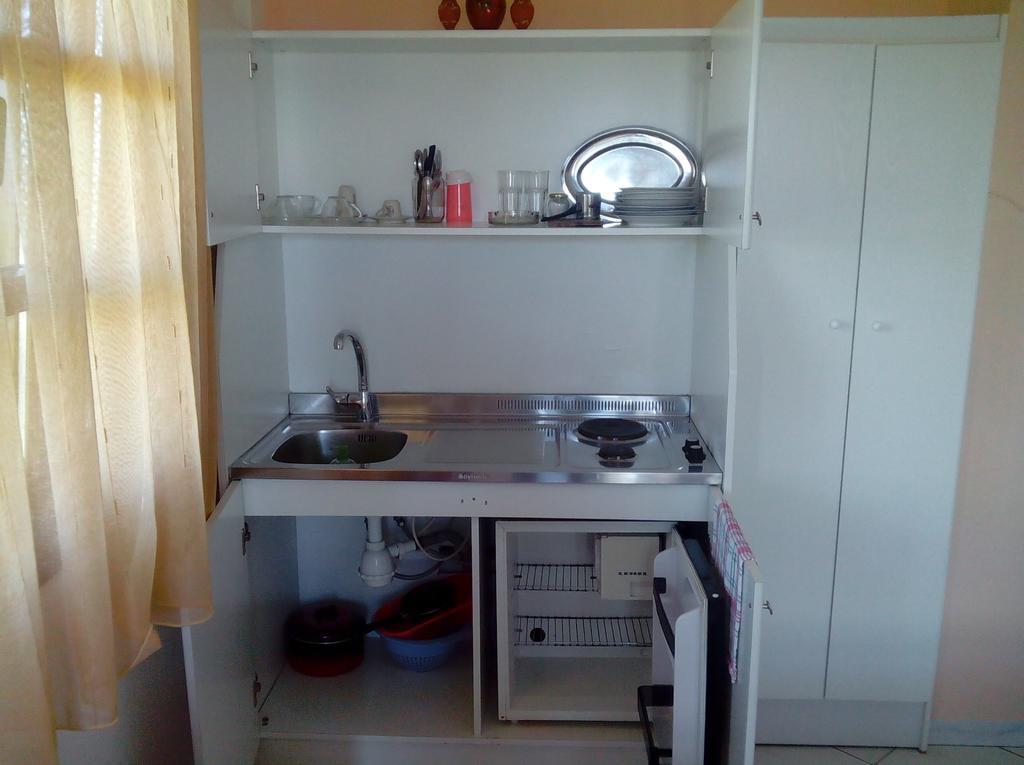 Villa Thomi Skala Rachoni  Bilik gambar
