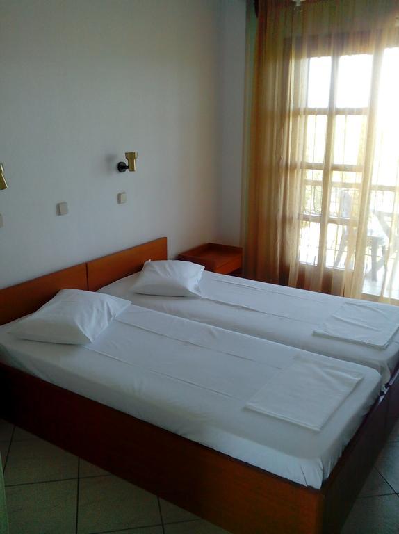 Villa Thomi Skala Rachoni  Bilik gambar