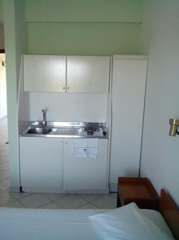 Villa Thomi Skala Rachoni  Bilik gambar